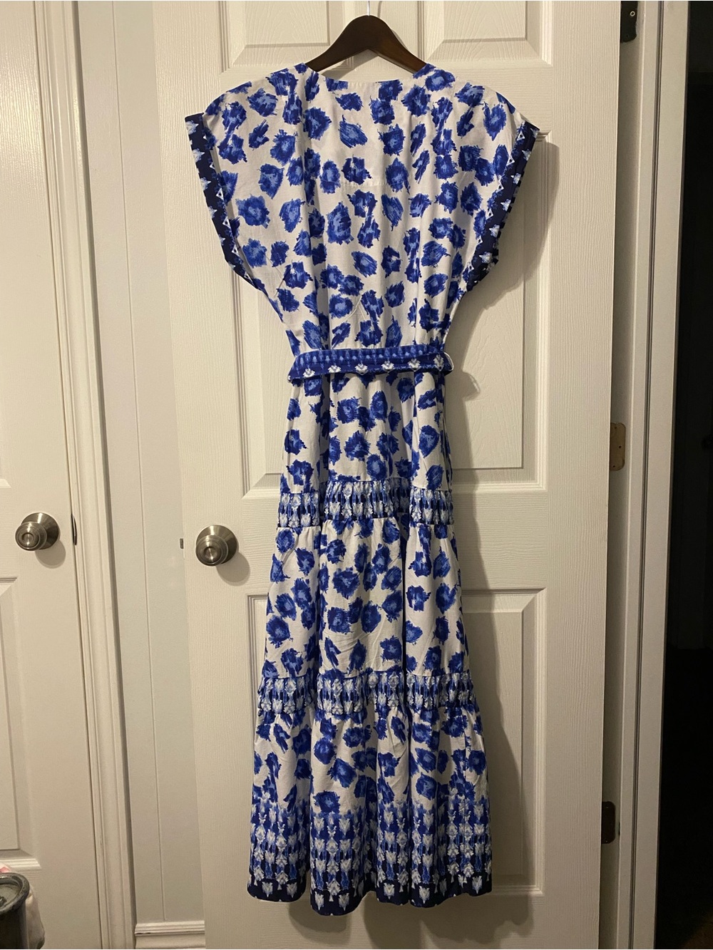 Abercrombie & Fitch Tie-Waist Tiered Maxi Dress Blue White Floral Size MT - Picture 8 of 11